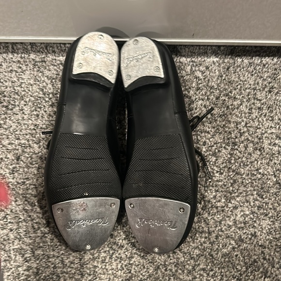 Tap shoes - Picture 2 of 2